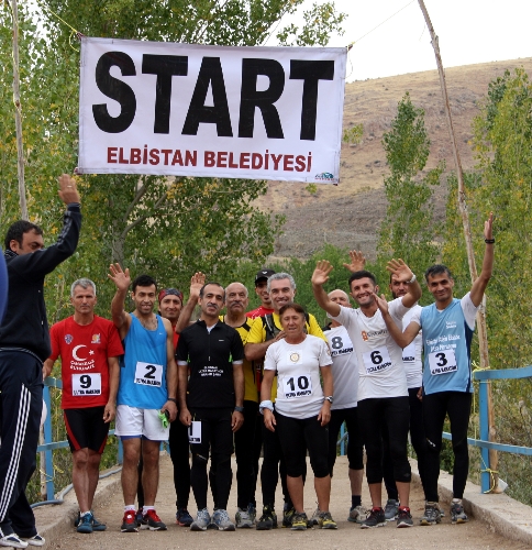 170 km'lik Ultramaraton koşusunda Sadık Şahin birinci oldu