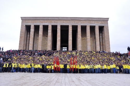1907 Fenerbahçe Derneği Ata'nın huzurunda