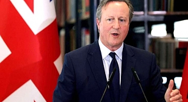 Bunu bir şok haber olarak nitelendiren eski İngiltere Dışişleri Bakanı Cameron, Netanyahu'nun tutuklanması kararı nedeniyle ICC savcısını tehdit etti