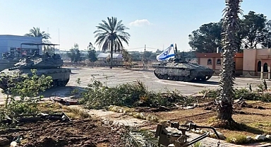 Mısır Ordusu Tam Teçhizatlı Gazze Sınırında Konuşlanıyor