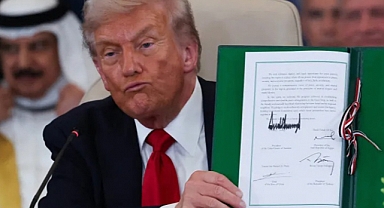 Trump’tan Hamas’a Uyarı: “Silahlarınızı Bırakın, Yoksa Müdahale Ederiz”