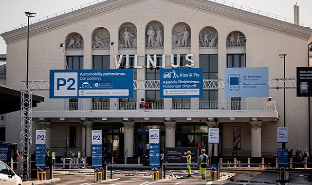 Vilnius Havalimanı'nda Balon Tehdidi: Uçuşlar Saatlerce Askıya Alındı