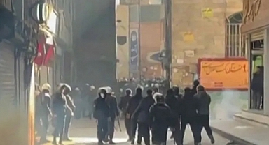 İran’da internet ülke genelinde kesildi, protestolar büyüyor