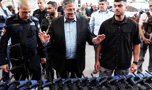 Ben-Gvir, Kudüs'teki 600.000 Yahudiye de silah ruhsatı verilmesini onayladı