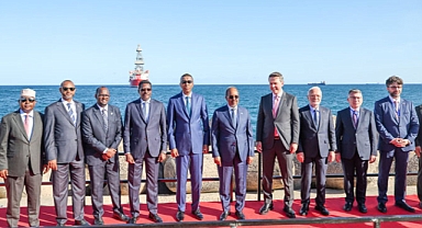 Türkiye’nin Sondaj Gemisi Çağrı Bey, Somali’nin İlk Derin Deniz Petrol Projesini Başlatmak Üzere Mogadişu’ya Vardı