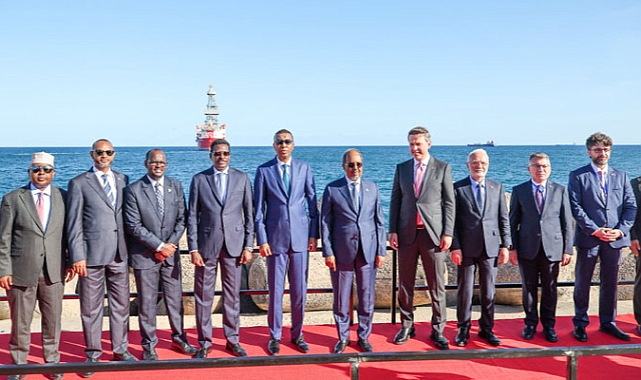 Türkiye’nin Sondaj Gemisi Çağrı Bey, Somali’nin İlk Derin Deniz Petrol Projesini Başlatmak Üzere Mogadişu’ya Vardı