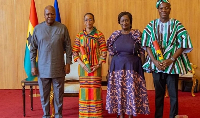 Mahama, Zanetor ve Ayariga'yı Bakan Olarak Yemin Ettirdi