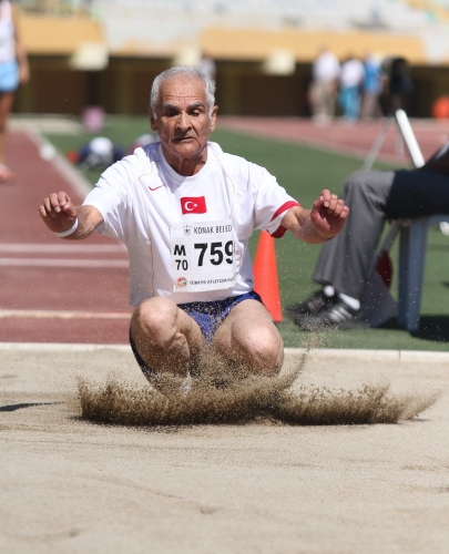 22. Balkan Veteranlar Atletizm Pist Şampiyonası'nda 48 rekor kırıldı