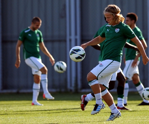 6 futbolcu geldi, 11 oyuncu gitti