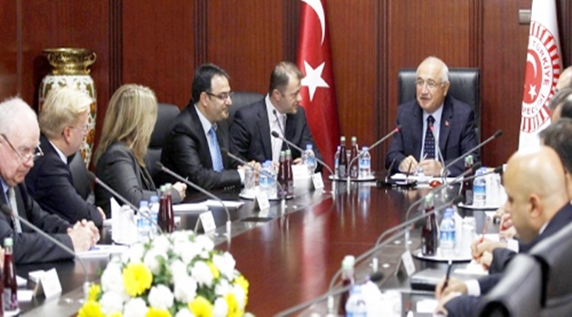 Sözde soykırım adımı, 100. yıl törenlerini sıkıntıya sokar