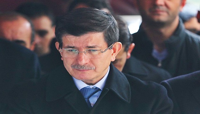 Başbakan Davutoğlu gözyaşlarını tutamadı