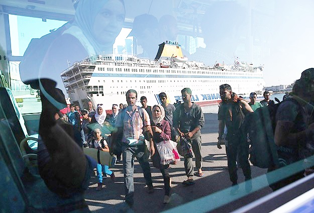Yunanistan'da göçmenler için olağanüstü hal talebi