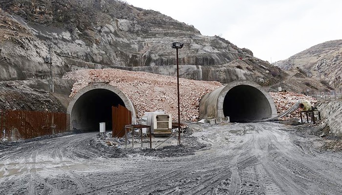 Doğu Anadolu'yu Akdeniz'e bağlayacak tünelde sona yaklaşıldı