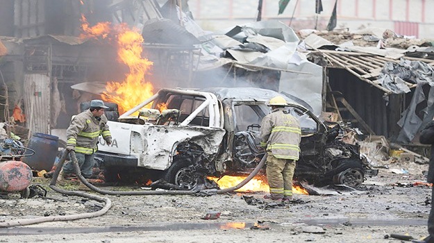 Afganistan'da bombalı saldırı: 16 ölü