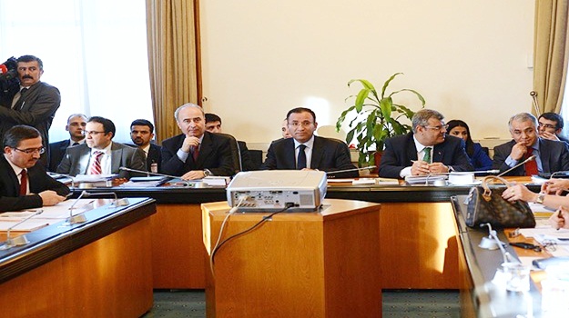 Teklifin ilk 8 maddesi kabul edildi
