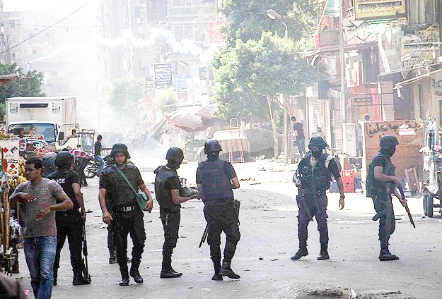 Mısır'da bayrama kan bulaştı