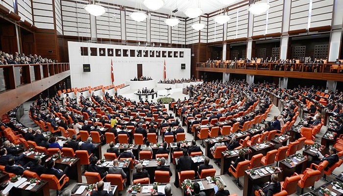 "Tam gün" yasalaştı