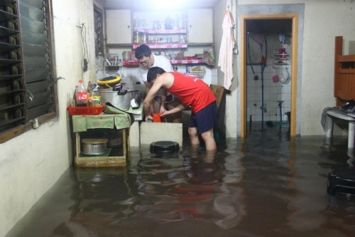 Filipinler'de muson yağmurları: 60 ölü