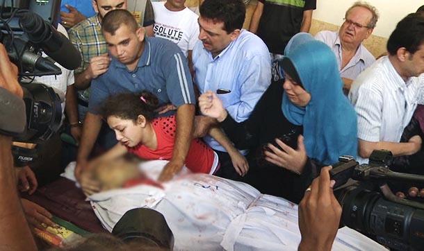 Gazze'de patlama: Biri gazeteci, 6 kişi öldü