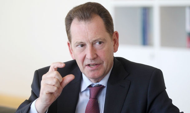 Watson: Yolsuzluk skandalı Türk demokrasisine güveni zedeliyor
