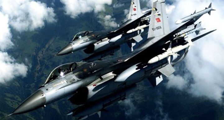 Savaş Uçakları Kuzey Irak'ta