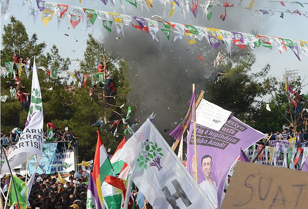 HDP mitingindeki patlamanın zanlısı yakalandı