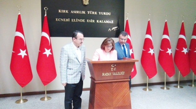 Aile ve Sosyal Politikalar Bakanı Şahin ve Adalet Bakanı Ergin Hatay'da