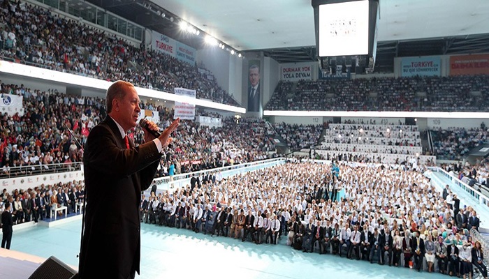 Sayın Davutoğlu emanetçi değildir