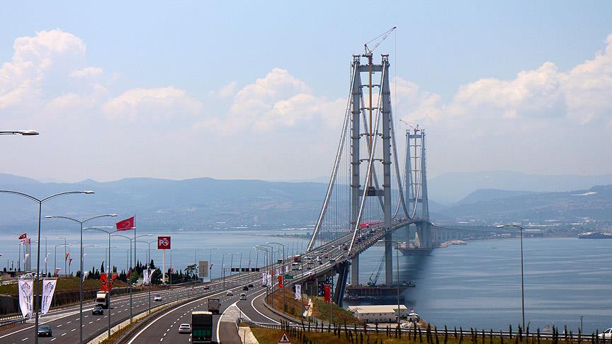 Osmangazi Köprüsü'nde bayram yoğunluğu