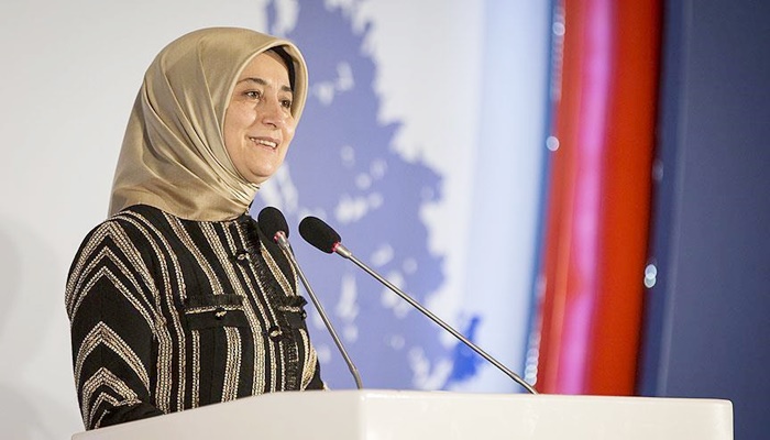 'Yaşlılarımızı gönlüyle 'iyiyim' diyebilen insanlar olarak görmek istiyoruz'