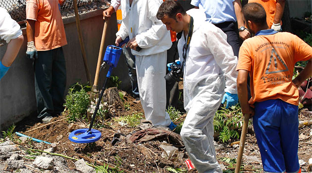 Bahçelievler'de patlayıcı aramalarına yeniden başlandı