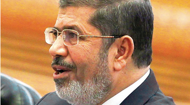 Mursi, 70 generali emekliye sevk etti