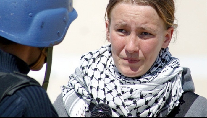 İsrail buldozeri tarafından ezilerek öldürülen Rachel Corrie