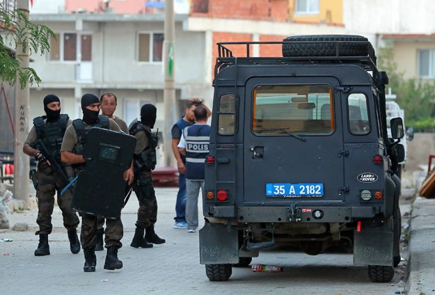 Terör örgütü operasyonlarında 851 kişi gözaltına alındı