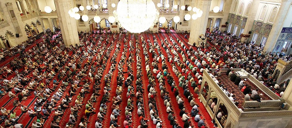 Ramazan Bayramı'nı coşkuyla kutluyoruz