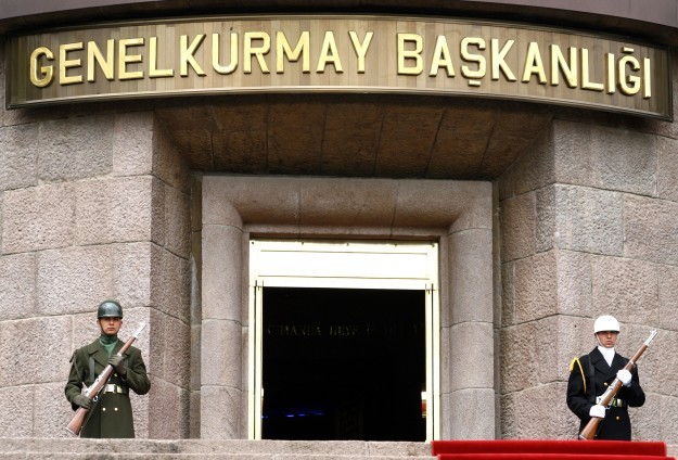 Suriye sınırında "gizemli variller" ele geçirildi