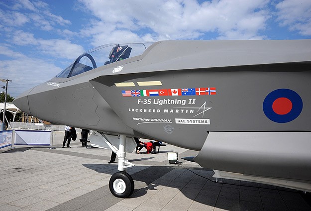 F35'ler güdümlü bomba gönderebilir özelliğe kavuştu