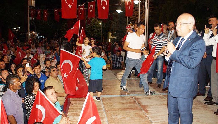 Çiçek: Ordumuza küsmek yok, eskisinden daha fazla kucaklamamız lazım