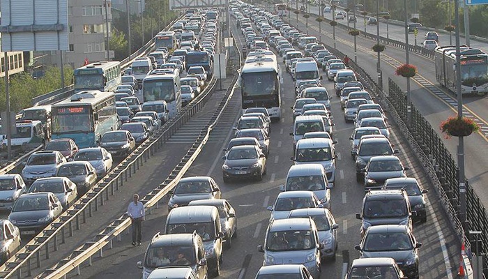 Mecidiyeköy'de metro inşaatı nedeniyle trafiğe düzenleme