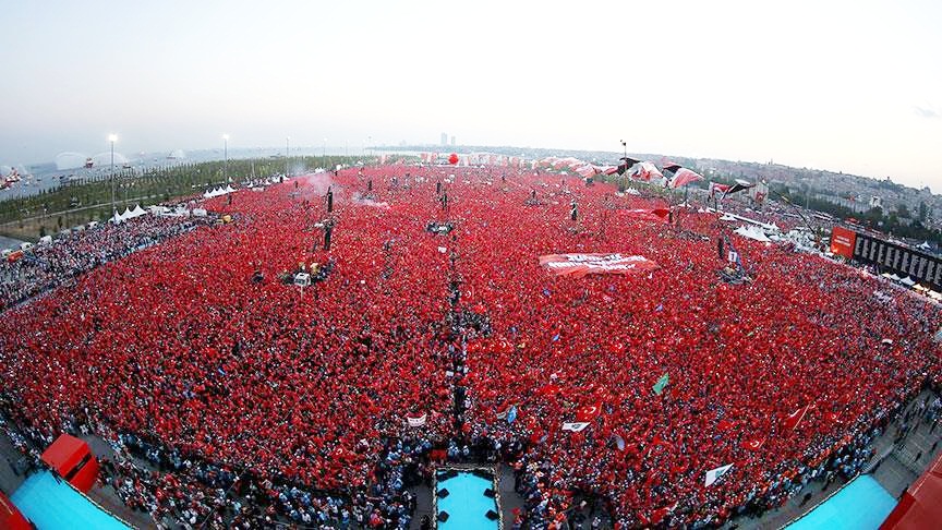 'Demokrasi ve Şehitler Mitingi'ne 5 milyon katılım