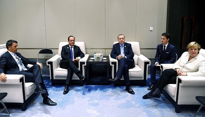 Cumhurbaşkanı Erdoğan, liderlerle dörtlü zirvede bir araya geldi