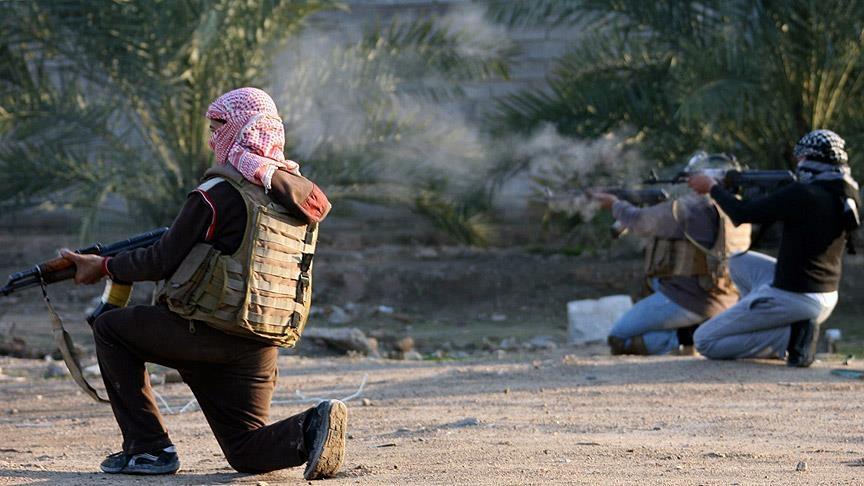 DAEŞ Irak'ta 5 kişiyi 'casusluk yaptıkları' gerekçesiyle infaz etti