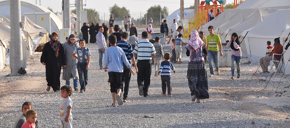 183 bin Suriyeli barınma merkezlerinde