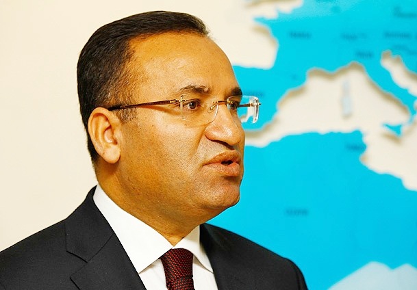 Göreviyle bağdaşmayan açıklamalar