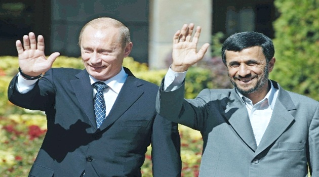 Ahmedinejad Moskova'da Putin'le Suriye'yi görüşecek