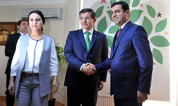Başbakan Davutoğlu, HDP Genel Merkezi'nde