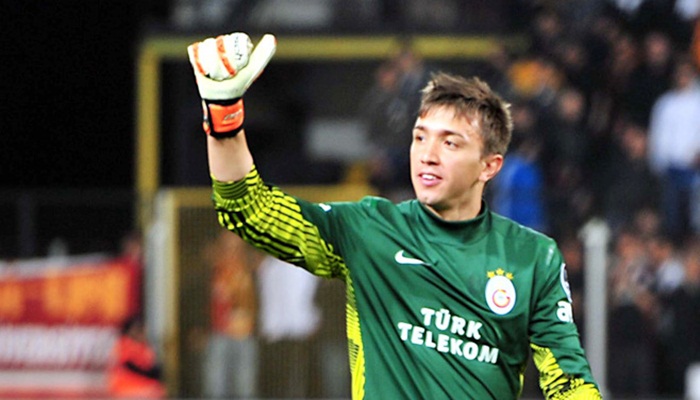 Galatasaray'a Muslera şoku!