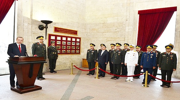 Yüksek Askeri Şura üyeleri Anıtkabir'de