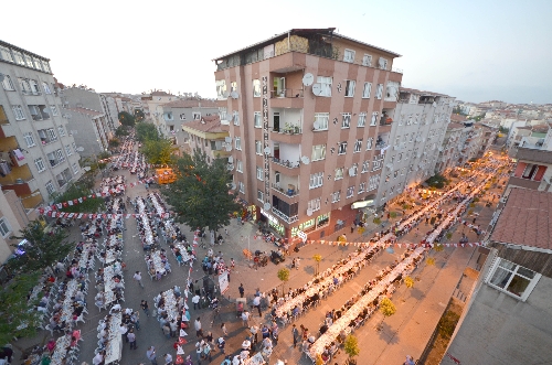 İki ilçe bir sofrada buluştu