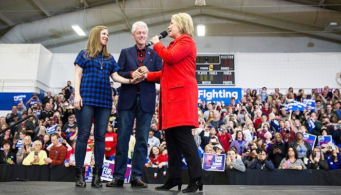 Clintonlardan New York'ta aile boyu seçim kampanyası